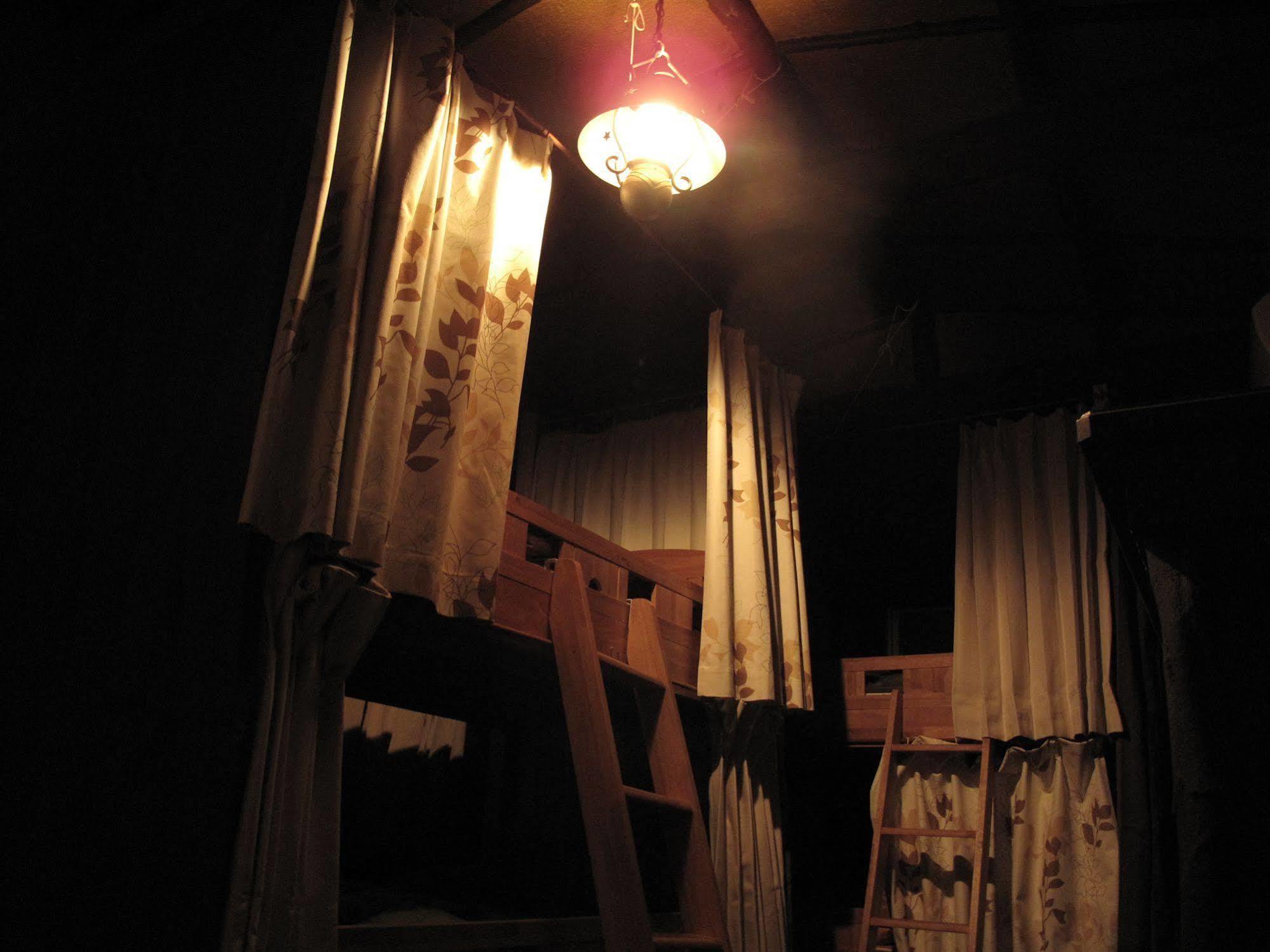 Guesthouse Nara Backpackers Bagian luar foto